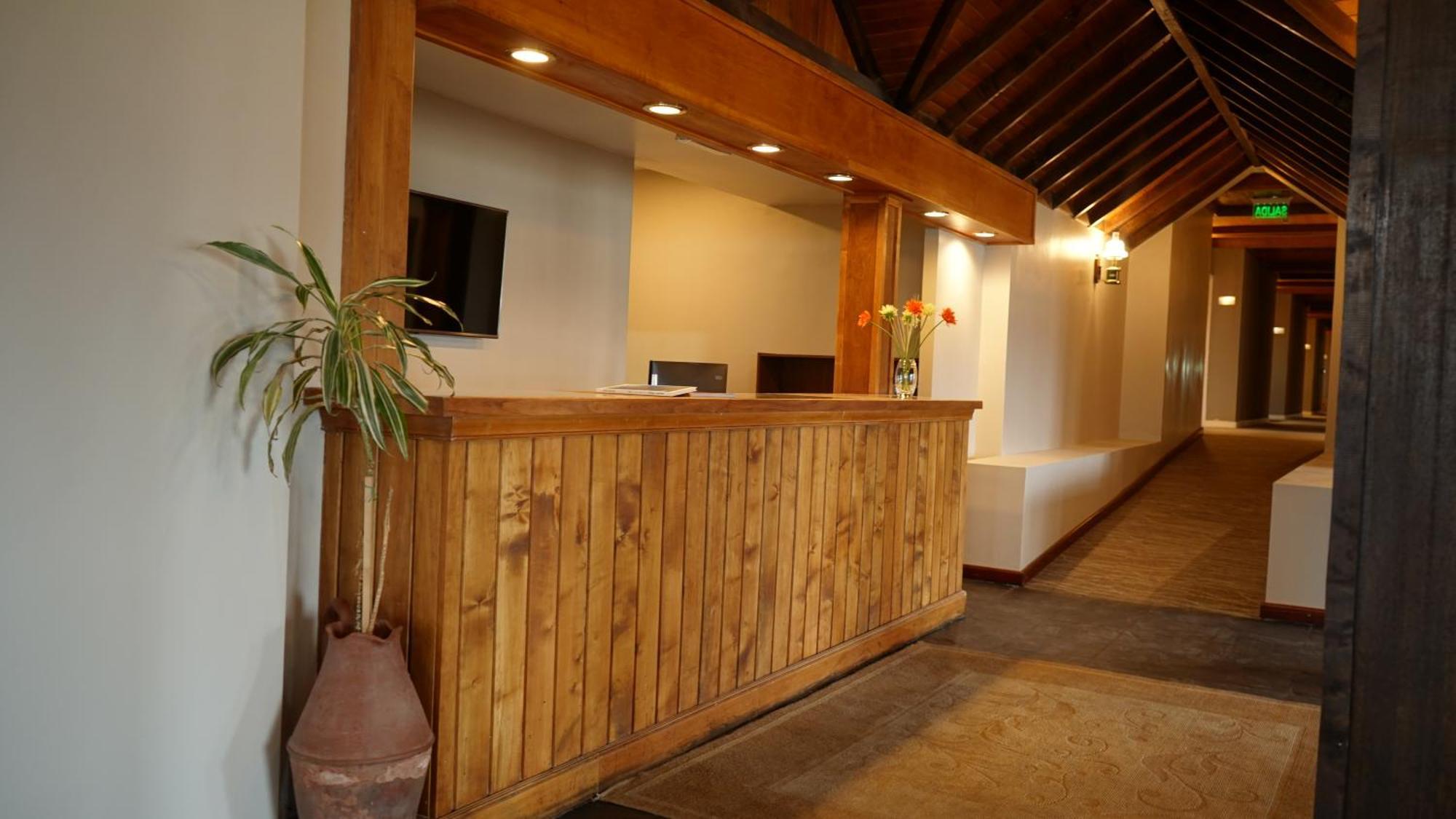 Tolkeyen Ushuaia Hotel מראה חיצוני תמונה